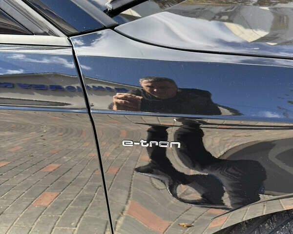 Черный Ауди А3, объемом двигателя 1.4 л и пробегом 150 тыс. км за 14100 $, фото 6 на Automoto.ua