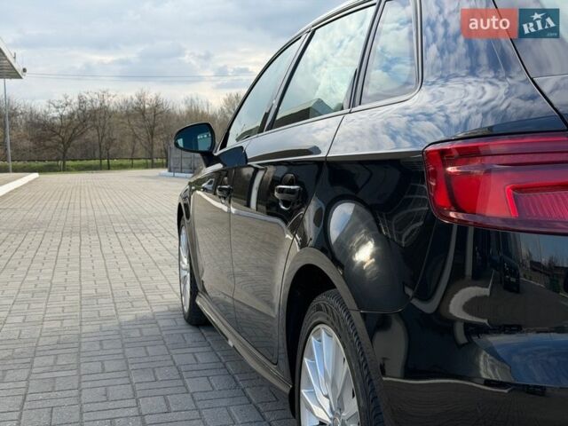 Черный Ауди А3, объемом двигателя 1.4 л и пробегом 174 тыс. км за 14750 $, фото 13 на Automoto.ua