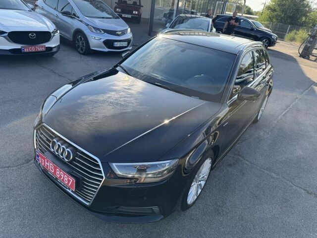 Черный Ауди А3, объемом двигателя 0 л и пробегом 200 тыс. км за 17000 $, фото 5 на Automoto.ua