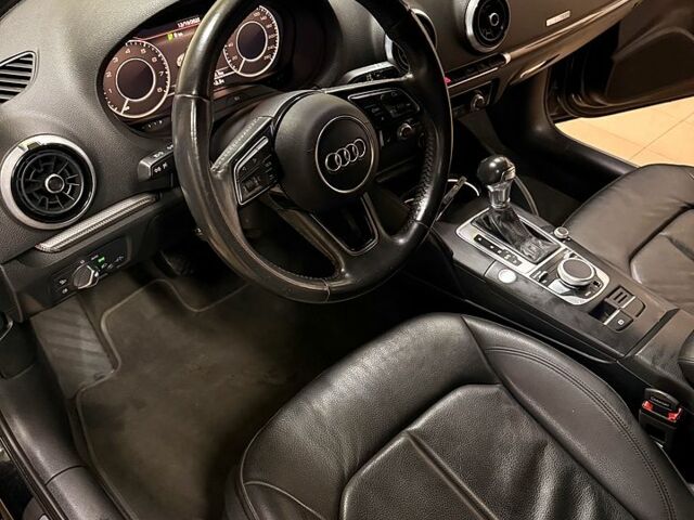 Черный Ауди А3, объемом двигателя 1.4 л и пробегом 200 тыс. км за 17900 $, фото 12 на Automoto.ua