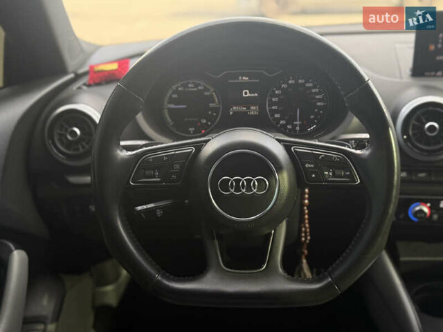 Черный Ауди А3, объемом двигателя 1.4 л и пробегом 92 тыс. км за 16700 $, фото 16 на Automoto.ua