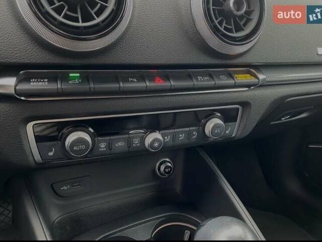 Черный Ауди А3, объемом двигателя 1.4 л и пробегом 107 тыс. км за 18000 $, фото 16 на Automoto.ua