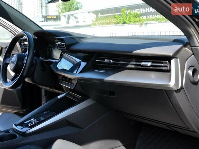 Чорний Ауді А3, об'ємом двигуна 1.4 л та пробігом 43 тис. км за 24999 $, фото 34 на Automoto.ua
