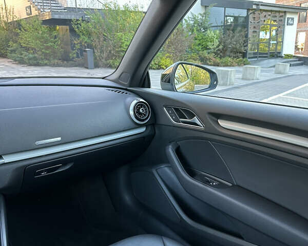 Черный Ауди А3, объемом двигателя 2 л и пробегом 130 тыс. км за 19350 $, фото 32 на Automoto.ua