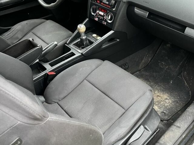 Черный Ауди А3, объемом двигателя 2 л и пробегом 400 тыс. км за 1450 $, фото 12 на Automoto.ua