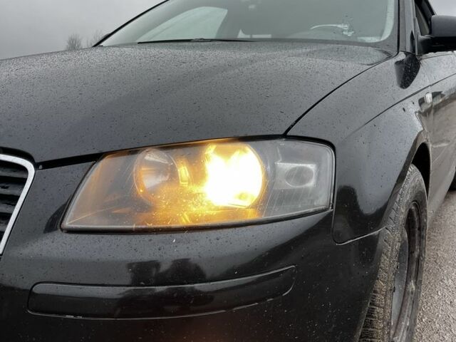 Черный Ауди А3, объемом двигателя 2 л и пробегом 400 тыс. км за 1350 $, фото 1 на Automoto.ua