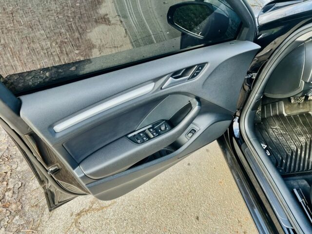 Черный Ауди А3, объемом двигателя 2 л и пробегом 158 тыс. км за 13000 $, фото 7 на Automoto.ua