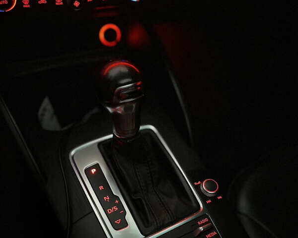 Ауді А3 2014 у Ужгороді на Automoto.ua Чорний Ауді А3, об'ємом двигуна 1.8 л та пробігом 218 тис. км за 14400 $, фото 10 на Automoto.ua