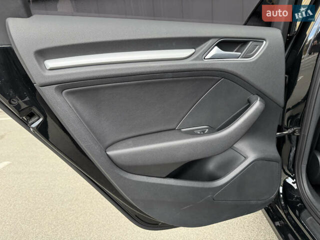 Чорний Ауді А3, об'ємом двигуна 1.8 л та пробігом 231 тис. км за 10900 $, фото 27 на Automoto.ua