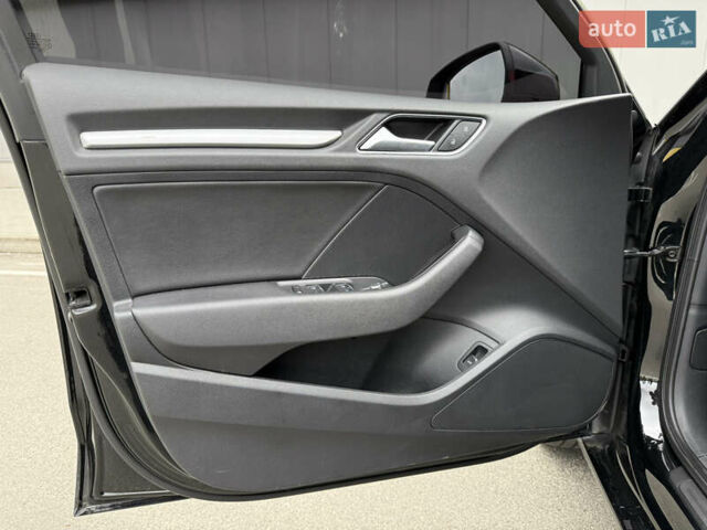 Чорний Ауді А3, об'ємом двигуна 1.8 л та пробігом 231 тис. км за 10900 $, фото 12 на Automoto.ua