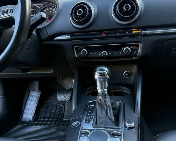 Чорний Ауді А3, об'ємом двигуна 1.98 л та пробігом 139 тис. км за 12800 $, фото 10 на Automoto.ua