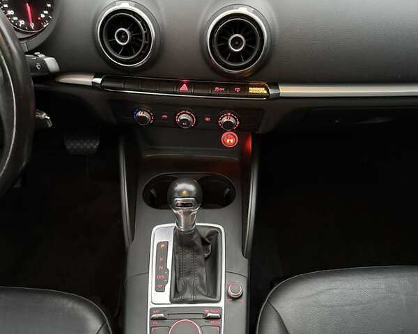 Черный Ауди А3, объемом двигателя 1.8 л и пробегом 231 тыс. км за 10500 $, фото 24 на Automoto.ua