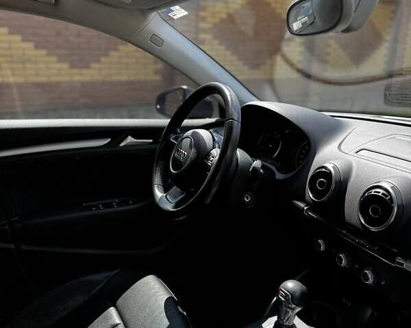 Ауди А3 2014 в Киеве на Automoto.ua Черный Ауди А3, объемом двигателя 1.8 л и пробегом 180 тыс. км за 13999 $, фото 4 на Automoto.ua