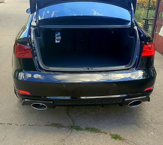 Черный Ауди А3, объемом двигателя 2 л и пробегом 124 тыс. км за 13500 $, фото 2 на Automoto.ua