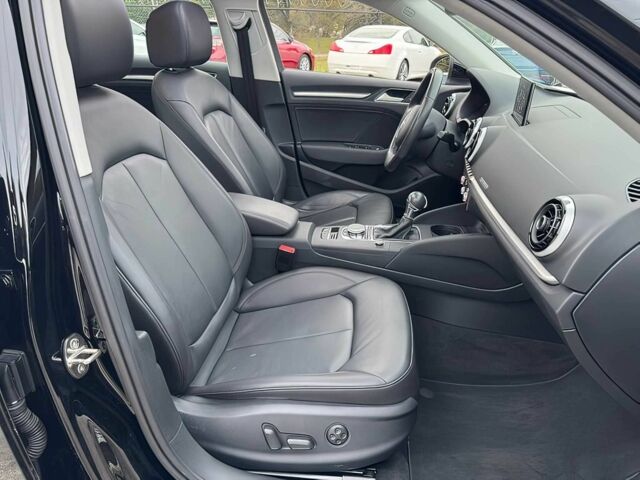 Черный Ауди А3, объемом двигателя 2 л и пробегом 80 тыс. км за 5500 $, фото 8 на Automoto.ua