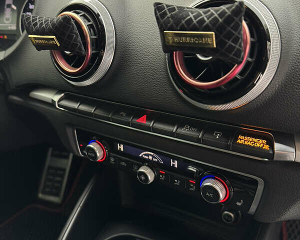 Чорний Ауді А3, об'ємом двигуна 1.8 л та пробігом 132 тис. км за 11800 $, фото 20 на Automoto.ua