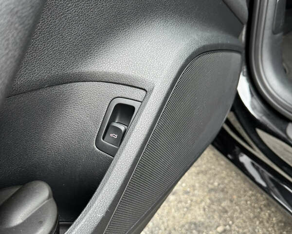 Черный Ауди А3, объемом двигателя 1.8 л и пробегом 135 тыс. км за 12900 $, фото 19 на Automoto.ua