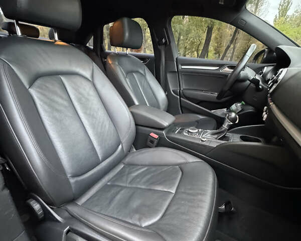 Чорний Ауді А3, об'ємом двигуна 1.8 л та пробігом 135 тис. км за 13499 $, фото 35 на Automoto.ua