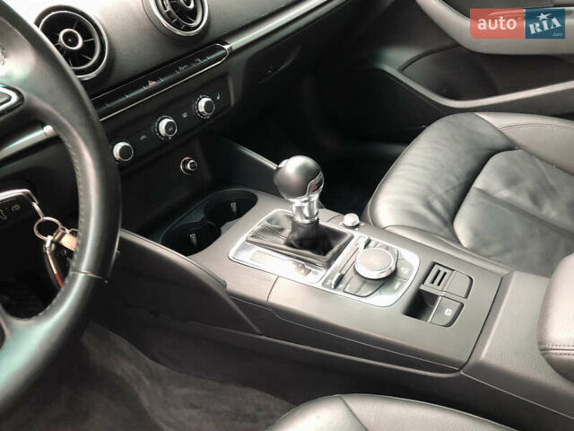 Чорний Ауді А3, об'ємом двигуна 1.8 л та пробігом 147 тис. км за 9889 $, фото 41 на Automoto.ua