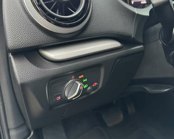 Чорний Ауді А3, об'ємом двигуна 1.8 л та пробігом 135 тис. км за 13499 $, фото 19 на Automoto.ua