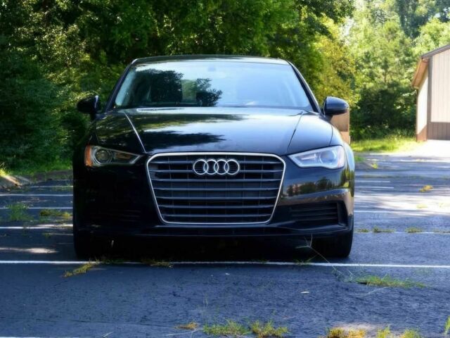 Черный Ауди А3, объемом двигателя 1.8 л и пробегом 76 тыс. км за 10400 $, фото 1 на Automoto.ua