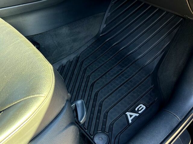 Чорний Ауді А3, об'ємом двигуна 2 л та пробігом 198 тис. км за 12700 $, фото 8 на Automoto.ua