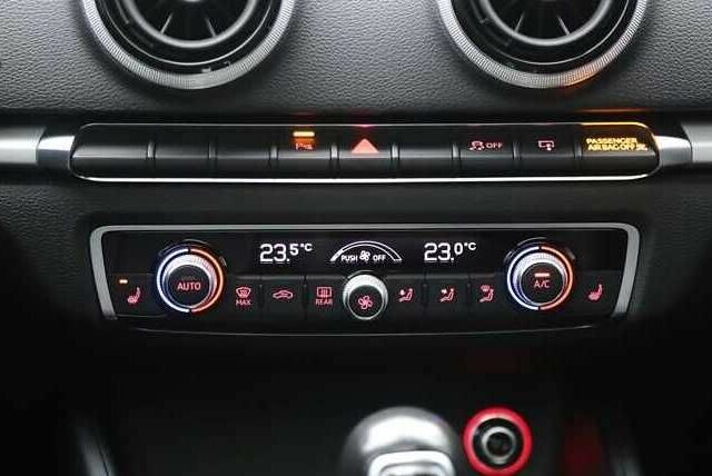 Чорний Ауді А3, об'ємом двигуна 2 л та пробігом 90 тис. км за 10000 $, фото 8 на Automoto.ua