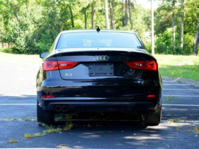Черный Ауди А3, объемом двигателя 1.8 л и пробегом 76 тыс. км за 10400 $, фото 6 на Automoto.ua