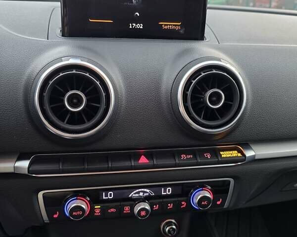 Черный Ауди А3, объемом двигателя 1.8 л и пробегом 153 тыс. км за 13600 $, фото 7 на Automoto.ua