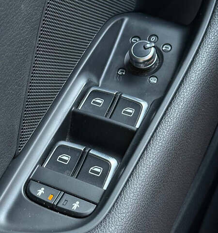 Черный Ауди А3, объемом двигателя 1.6 л и пробегом 72 тыс. км за 16000 $, фото 10 на Automoto.ua