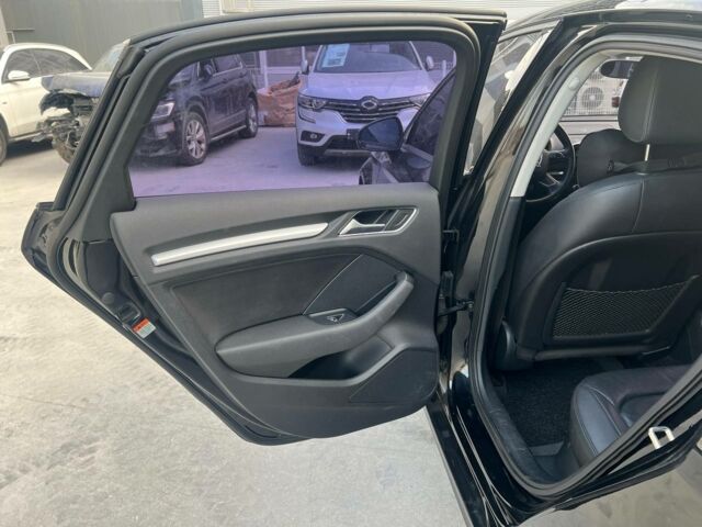 Черный Ауди А3, объемом двигателя 1.6 л и пробегом 109 тыс. км за 12700 $, фото 29 на Automoto.ua