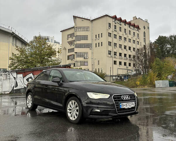 Ауди А3 2015 в Киеве на Automoto.ua Черный Ауди А3, объемом двигателя 1.6 л и пробегом 165 тыс. км за 16200 $, фото 6 на Automoto.ua