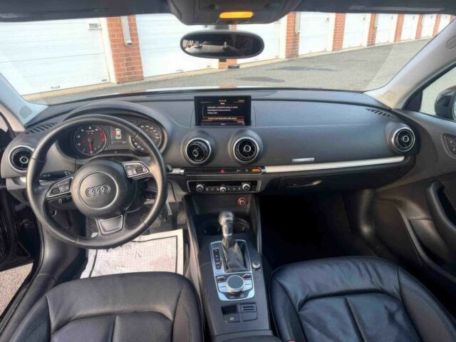Чорний Ауді А3, об'ємом двигуна 2 л та пробігом 79 тис. км за 13000 $, фото 7 на Automoto.ua