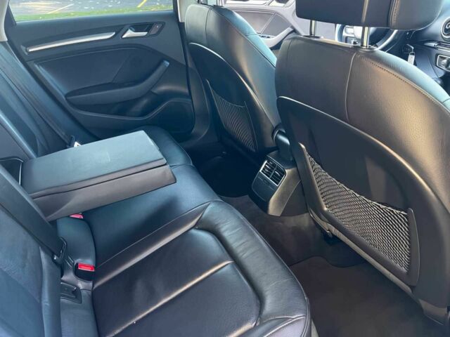 Чорний Ауді А3, об'ємом двигуна 1.8 л та пробігом 73 тис. км за 5700 $, фото 11 на Automoto.ua