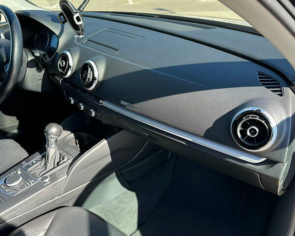 Черный Ауди А3, объемом двигателя 2 л и пробегом 104 тыс. км за 20350 $, фото 9 на Automoto.ua