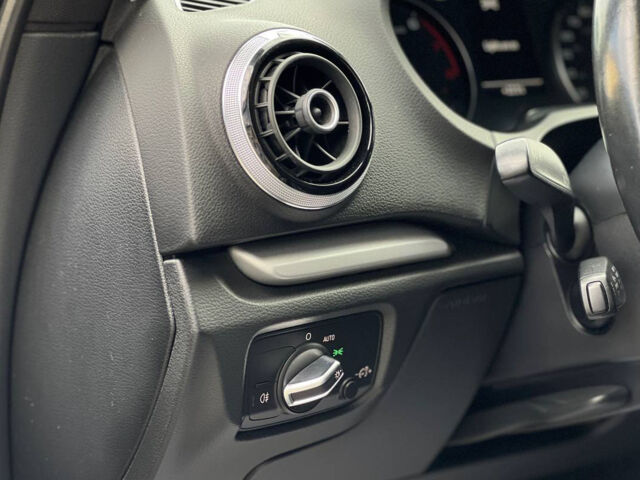 Черный Ауди А3, объемом двигателя 2 л и пробегом 145 тыс. км за 15800 $, фото 8 на Automoto.ua