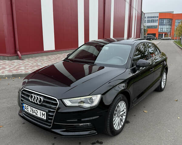 Ауди А3 2016 в Киеве на Automoto.ua Черный Ауди А3, объемом двигателя 1.97 л и пробегом 139 тыс. км за 17000 $, фото 9 на Automoto.ua