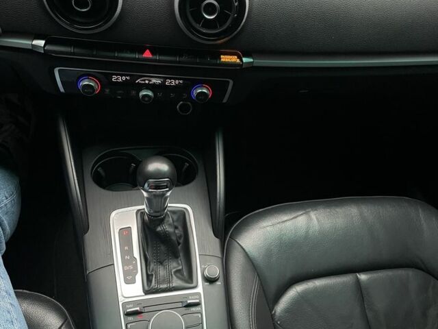 Чорний Ауді А3, об'ємом двигуна 1.8 л та пробігом 181 тис. км за 12600 $, фото 21 на Automoto.ua