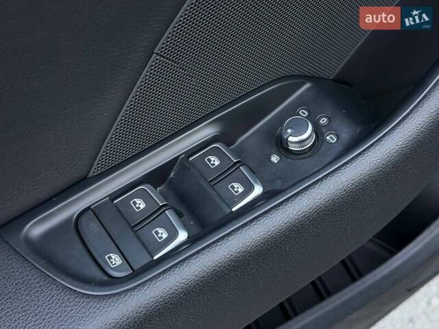 Ауді А3 2016 у Кривому Розі на Automoto.ua Чорний Ауді А3, об'ємом двигуна 1.98 л та пробігом 125 тис. км за 17000 $, фото 28 на Automoto.ua