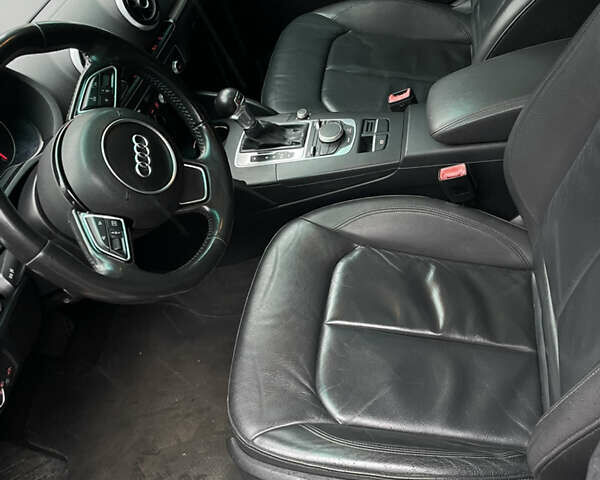 Чорний Ауді А3, об'ємом двигуна 1.8 л та пробігом 181 тис. км за 12600 $, фото 11 на Automoto.ua