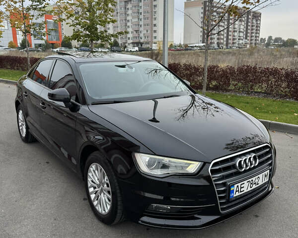 Ауди А3 2016 в Киеве на Automoto.ua Черный Ауди А3, объемом двигателя 1.97 л и пробегом 139 тыс. км за 17000 $, фото 7 на Automoto.ua