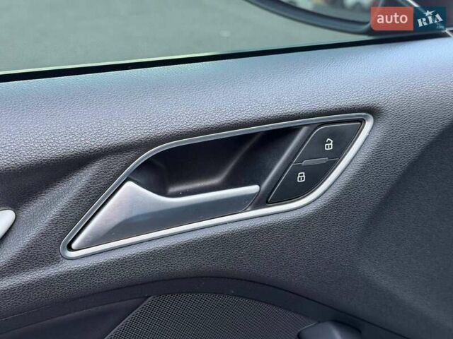 Ауді А3 2016 у Кривому Розі на Automoto.ua Чорний Ауді А3, об'ємом двигуна 1.98 л та пробігом 125 тис. км за 17000 $, фото 27 на Automoto.ua