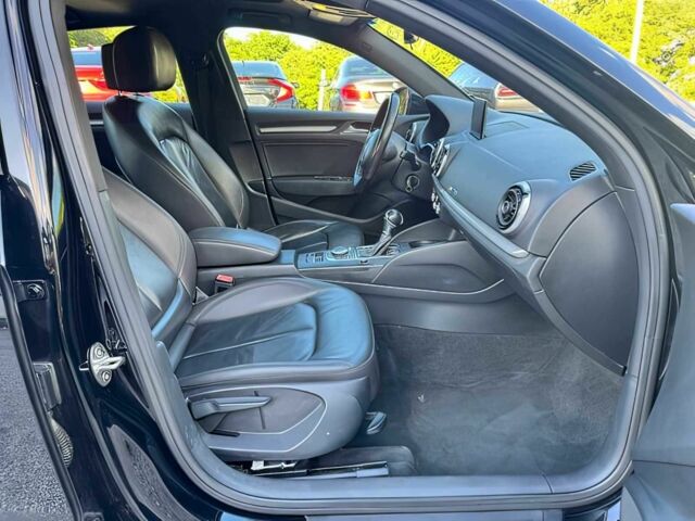 Чорний Ауді А3, об'ємом двигуна 1.8 л та пробігом 75 тис. км за 10500 $, фото 11 на Automoto.ua