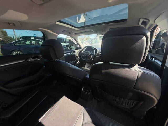 Черный Ауди А3, объемом двигателя 1.8 л и пробегом 177 тыс. км за 8500 $, фото 5 на Automoto.ua