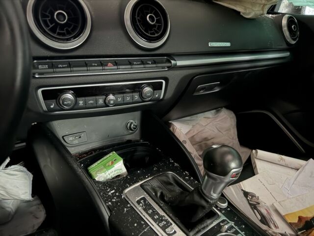 Чорний Ауді А3, об'ємом двигуна 2 л та пробігом 90 тис. км за 5999 $, фото 3 на Automoto.ua