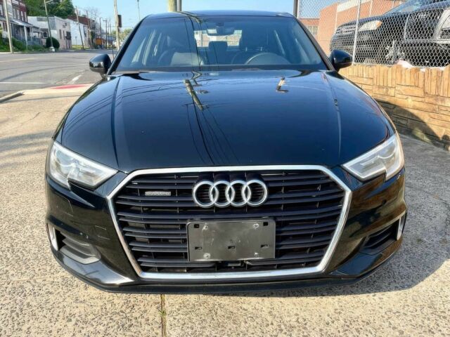 Черный Ауди А3, объемом двигателя 2 л и пробегом 32 тыс. км за 15200 $, фото 1 на Automoto.ua