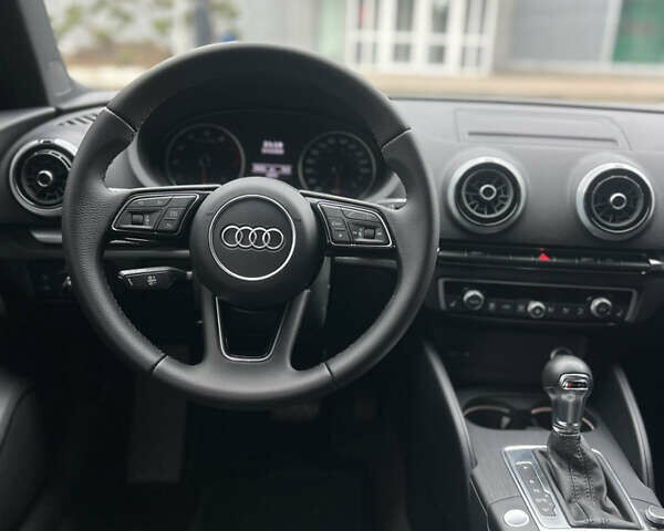 Чорний Ауді А3, об'ємом двигуна 1.98 л та пробігом 60 тис. км за 17500 $, фото 15 на Automoto.ua