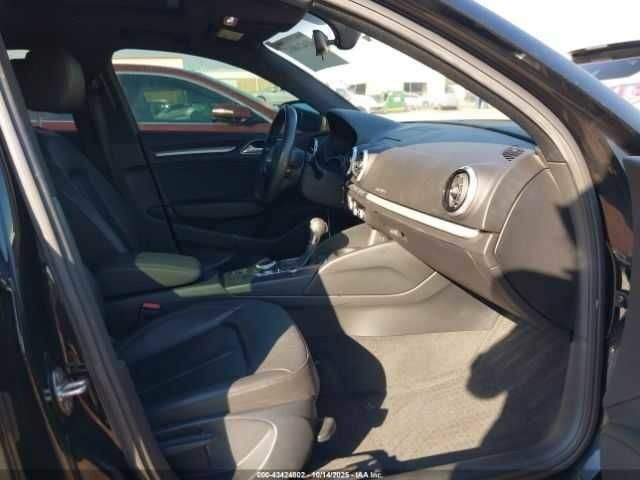 Чорний Ауді А3, об'ємом двигуна 2 л та пробігом 90 тис. км за 3500 $, фото 4 на Automoto.ua