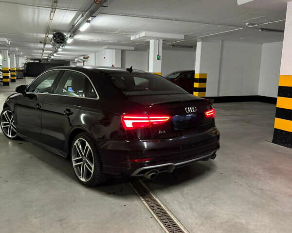 Черный Ауди А3, объемом двигателя 1.98 л и пробегом 100 тыс. км за 16000 $, фото 3 на Automoto.ua