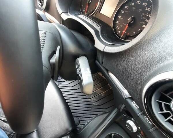 Черный Ауди А3, объемом двигателя 2 л и пробегом 11 тыс. км за 21000 $, фото 16 на Automoto.ua